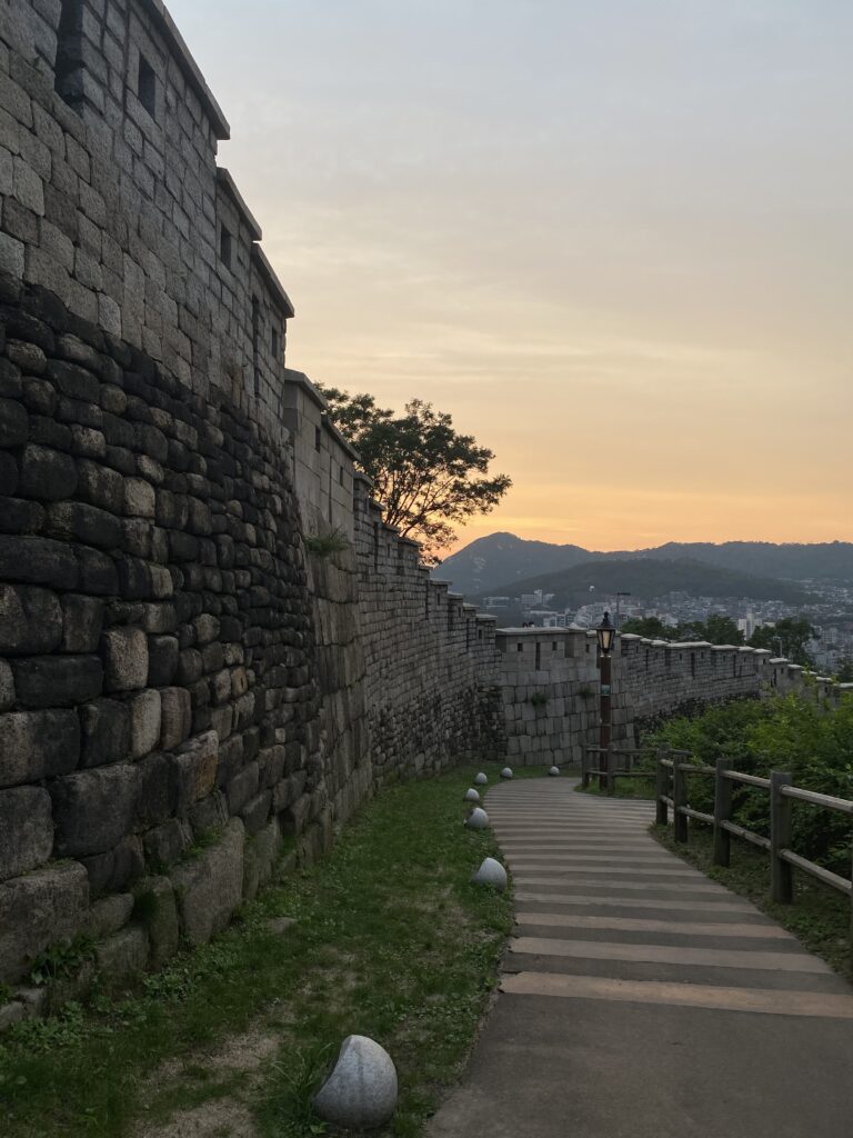 Walking path up to Naksan Park along the Seoul City Wall